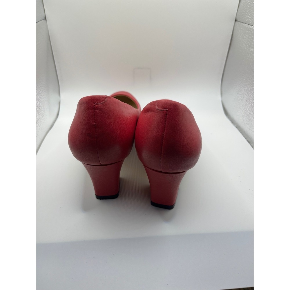 KARL LAGERFELD Paris Women's Fuchsia Leather Block Heel Pumps Size 7 - Picture 2 of 7